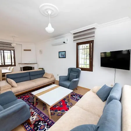 别墅 Central Villa With Garden Near Beach In Bodrum *